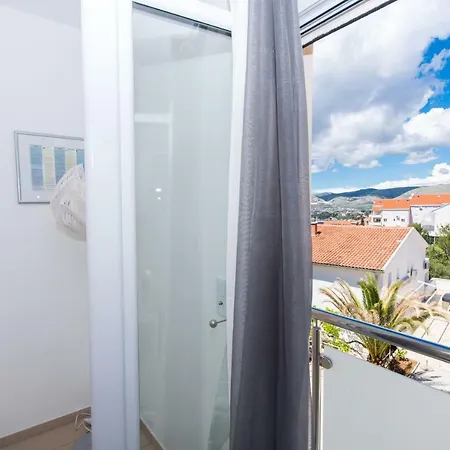 阿纳斯塔西娅公寓