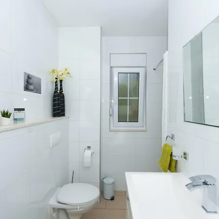 阿纳斯塔西娅公寓 * 特罗吉尔